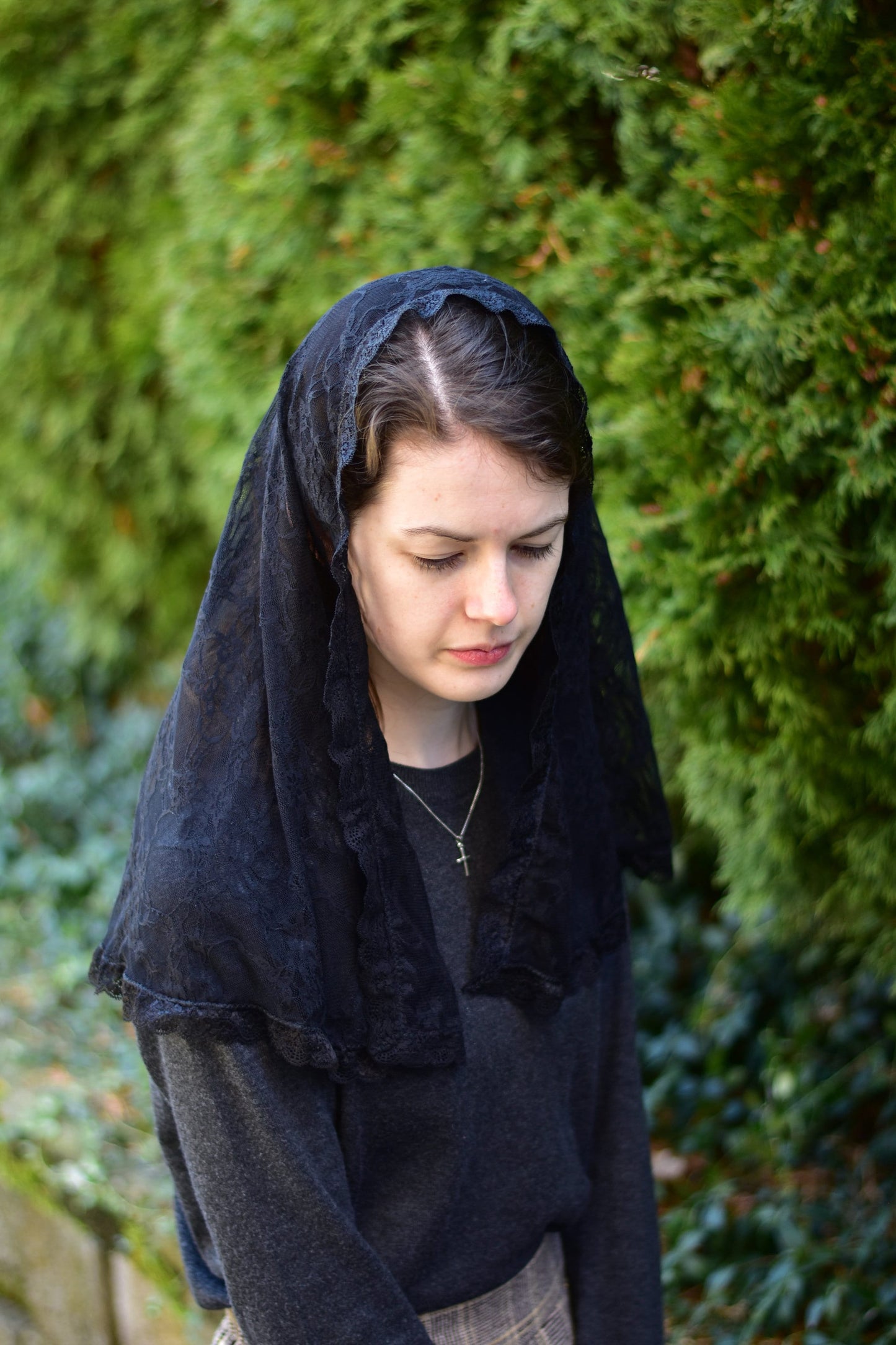 Stretch Lace Half Circle Shape Veil