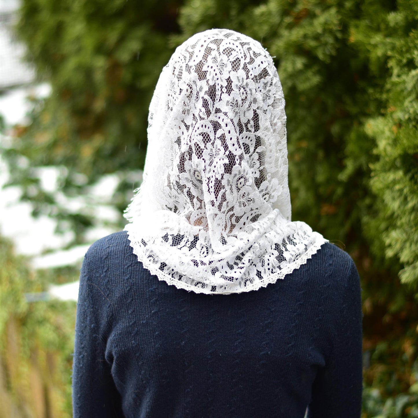 Warm White Chantilly Lace Infinity Chapel Veil