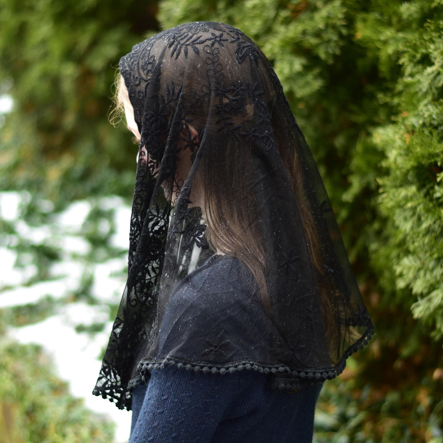 Embroidered Half Circle Chapel Veil Mantilla