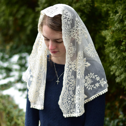 Embroidered Half Circle Chapel Veil Mantilla