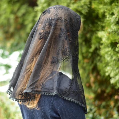 Embroidered Half Circle Chapel Veil Mantilla