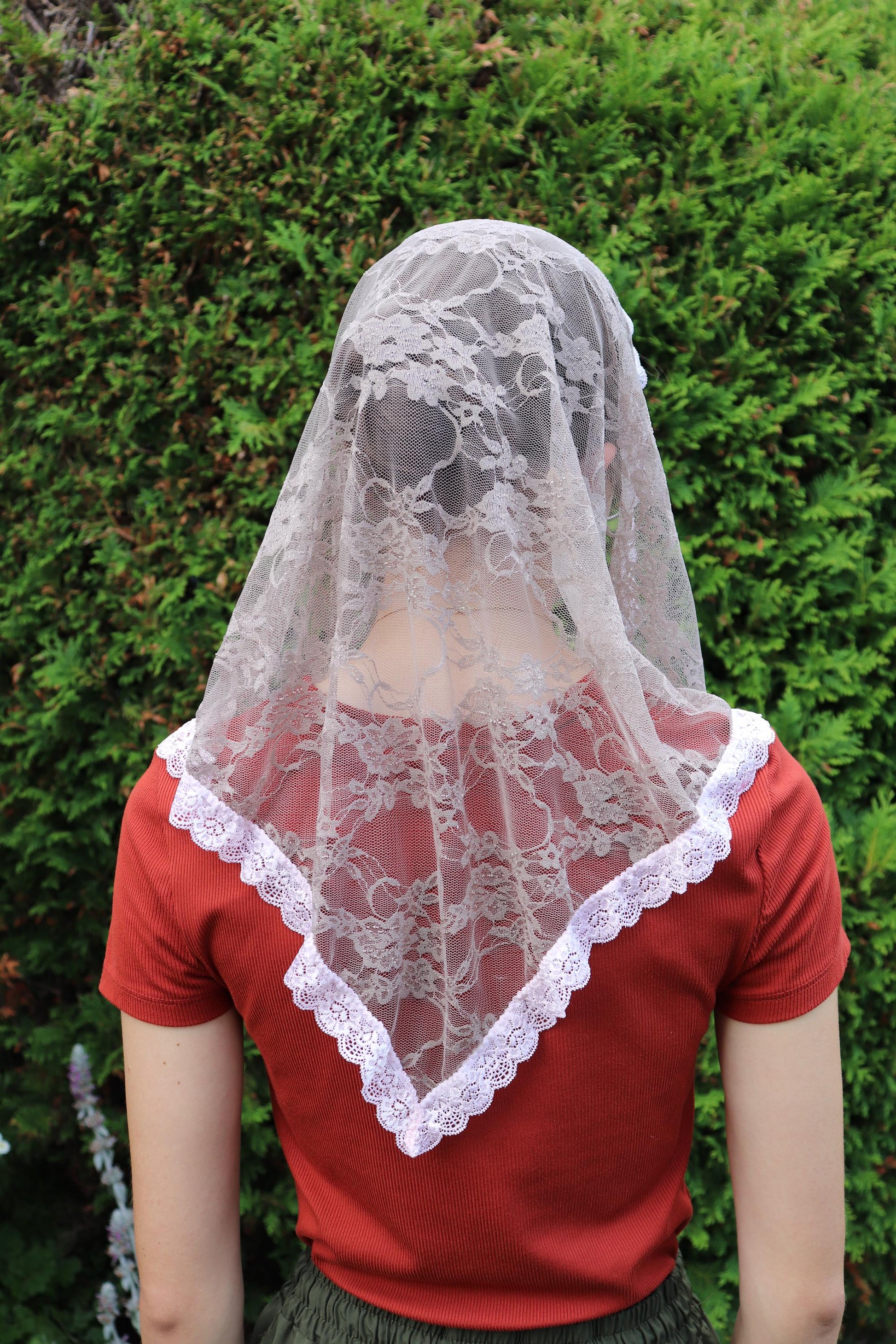 Taupe Stretch Lace Triangle Chapel Veil Mantilla